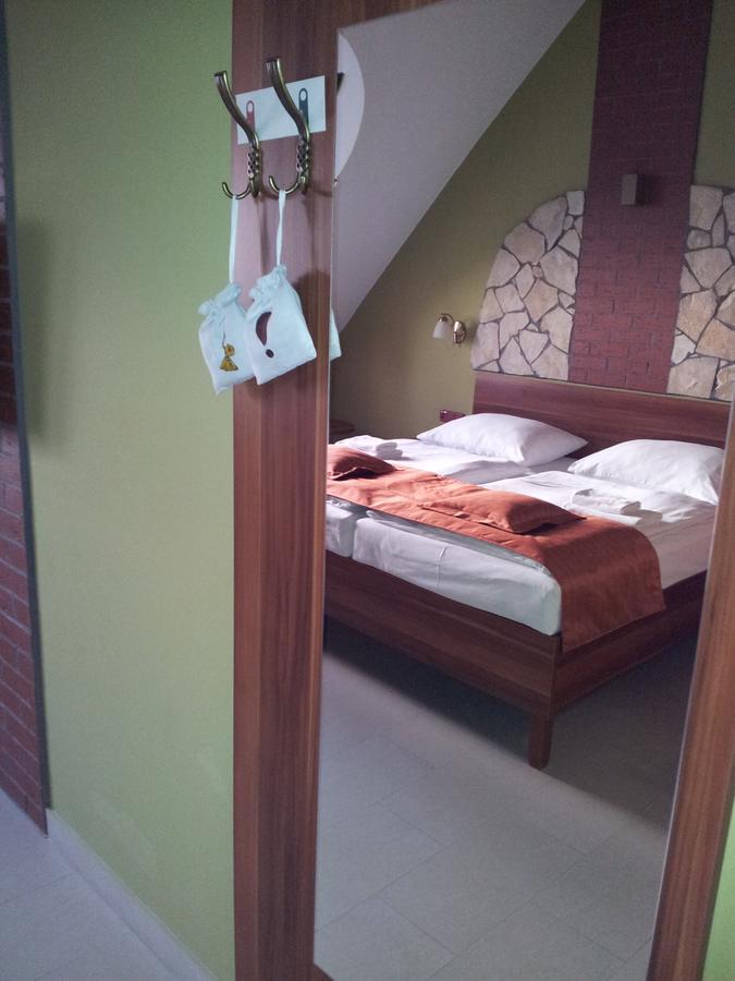 Hotel Vinopa Густопече Екстер'єр фото