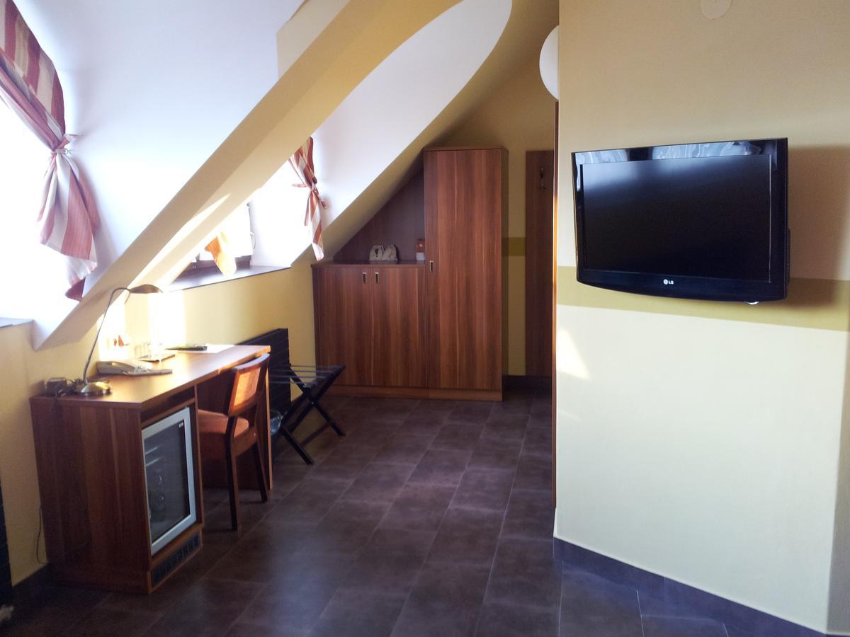Hotel Vinopa Густопече Екстер'єр фото