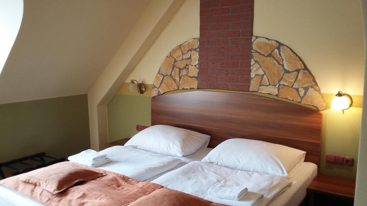 Hotel Vinopa Густопече Екстер'єр фото